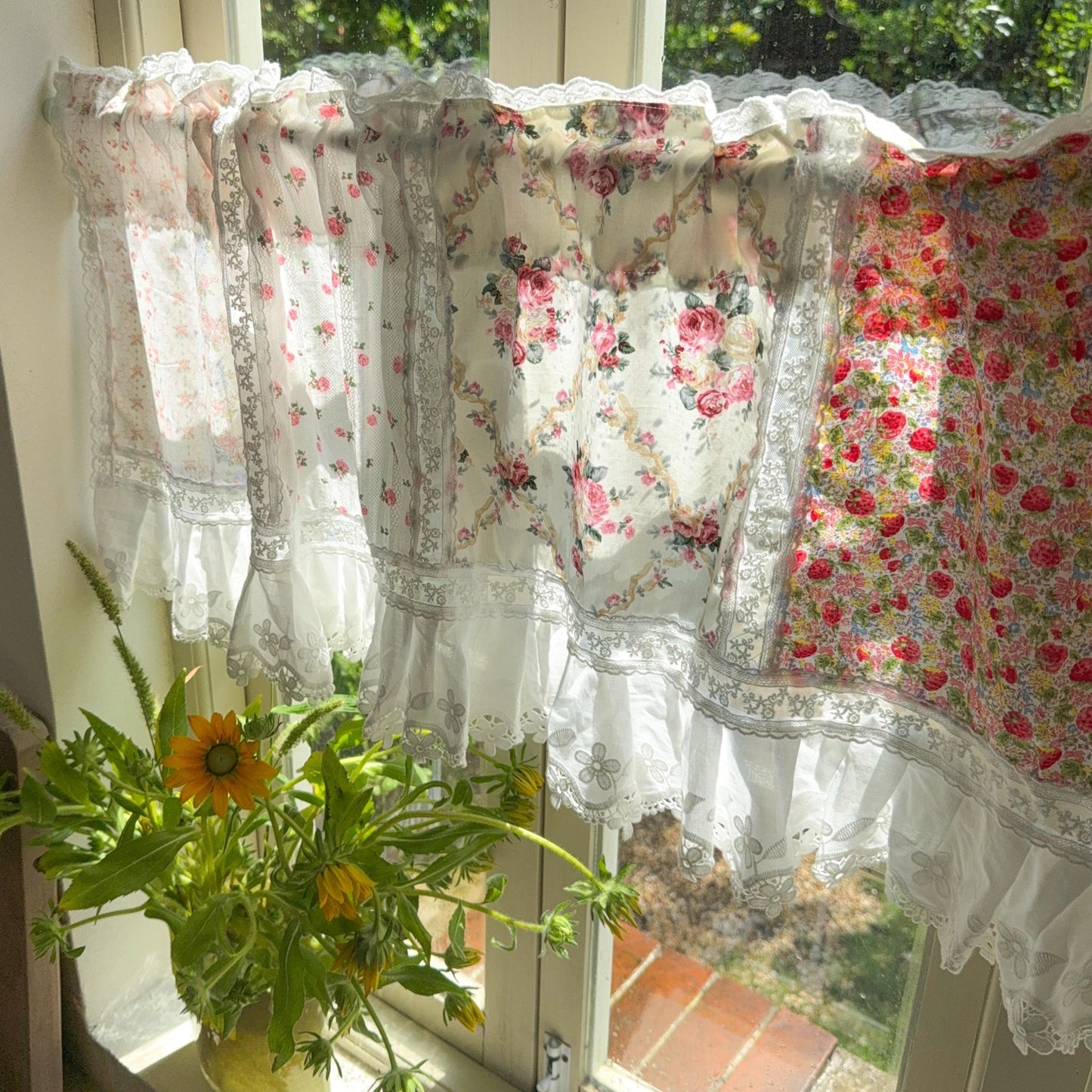 French Country Ruffled Cotton & Lace Valance - UDreamHome