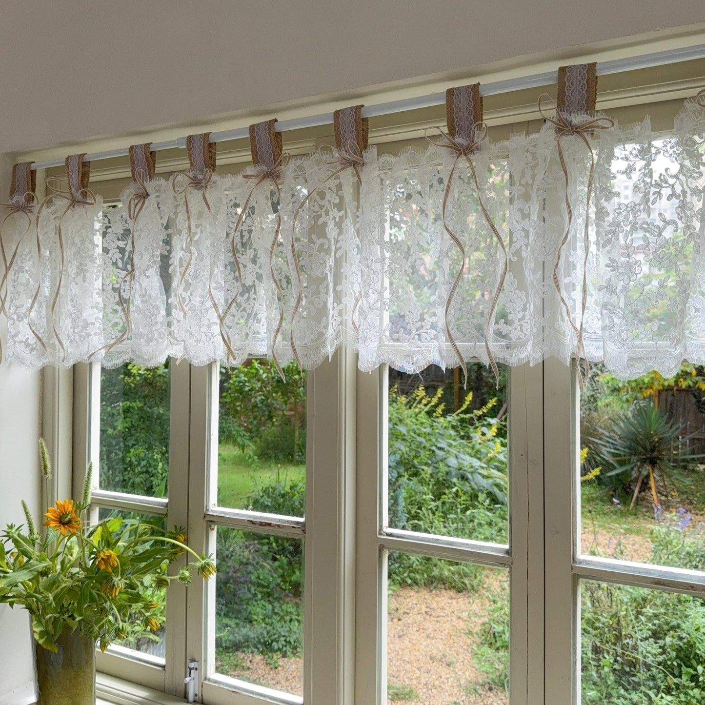 Farmhouse Burlap & White Ruffled Lace Valance - UDreamHome