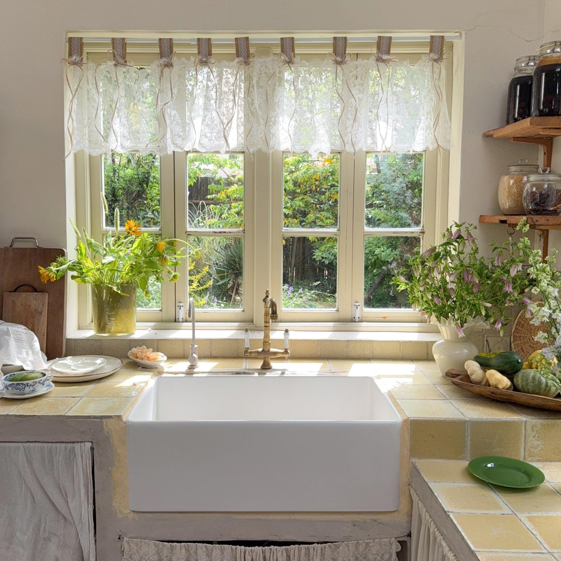 Farmhouse Burlap & White Ruffled Lace Valance - UDreamHome