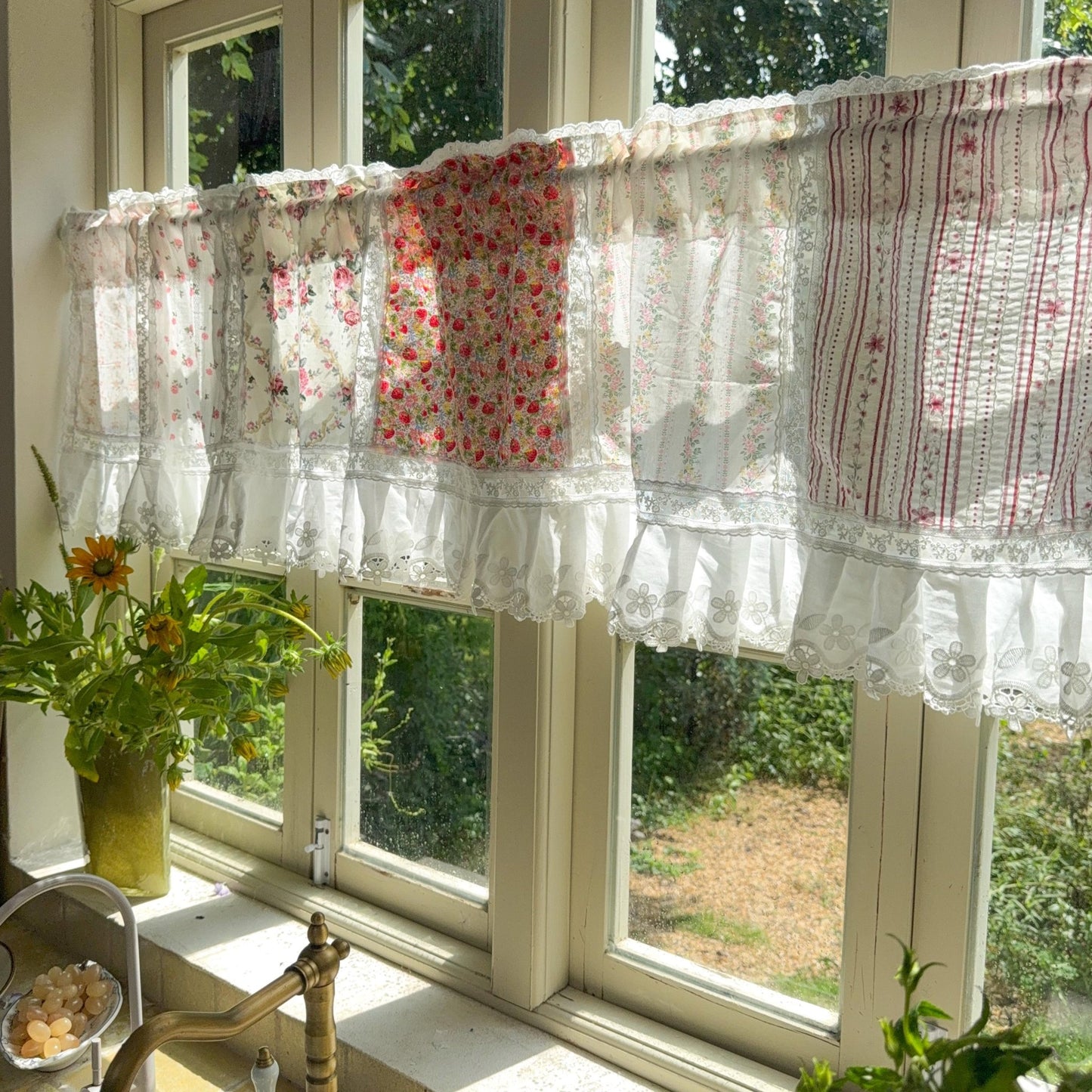 French Country Ruffled Cotton & Lace Valance - UDreamHome