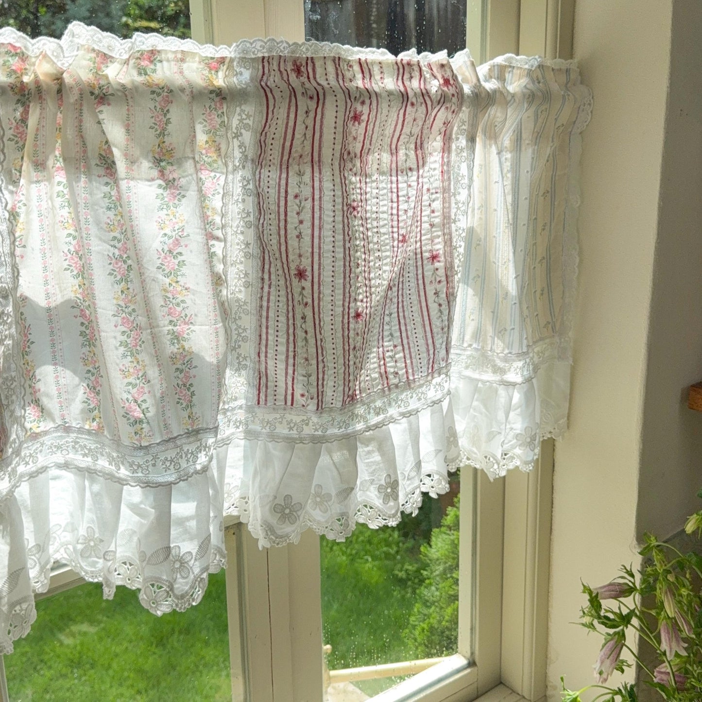 French Country Ruffled Cotton & Lace Valance - UDreamHome