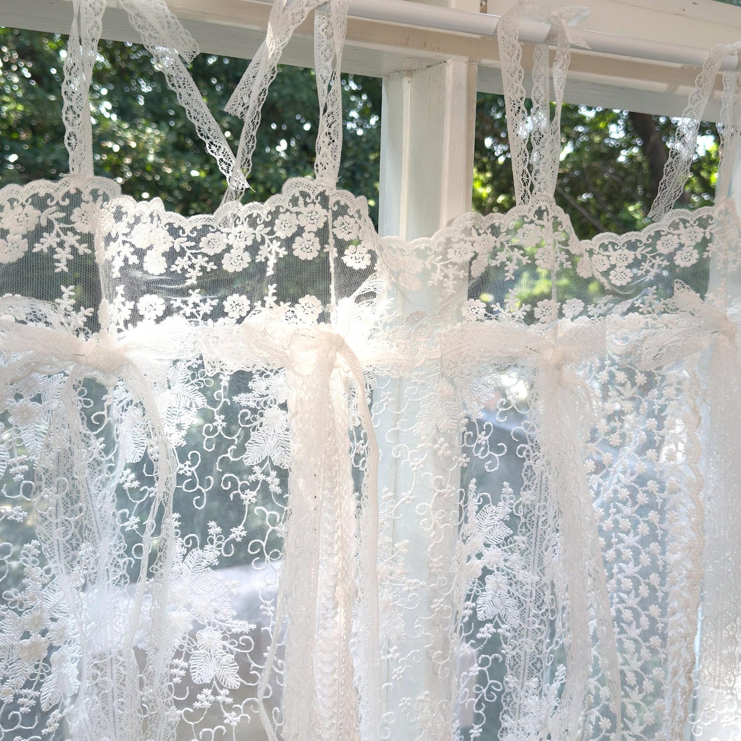 Mediterranean Beach Shabby Chic White Farmhouse Lace Curtain Valance, Backdrop Decor, Embroidery Floral Patchwork Curtain, H-25in (65cm)