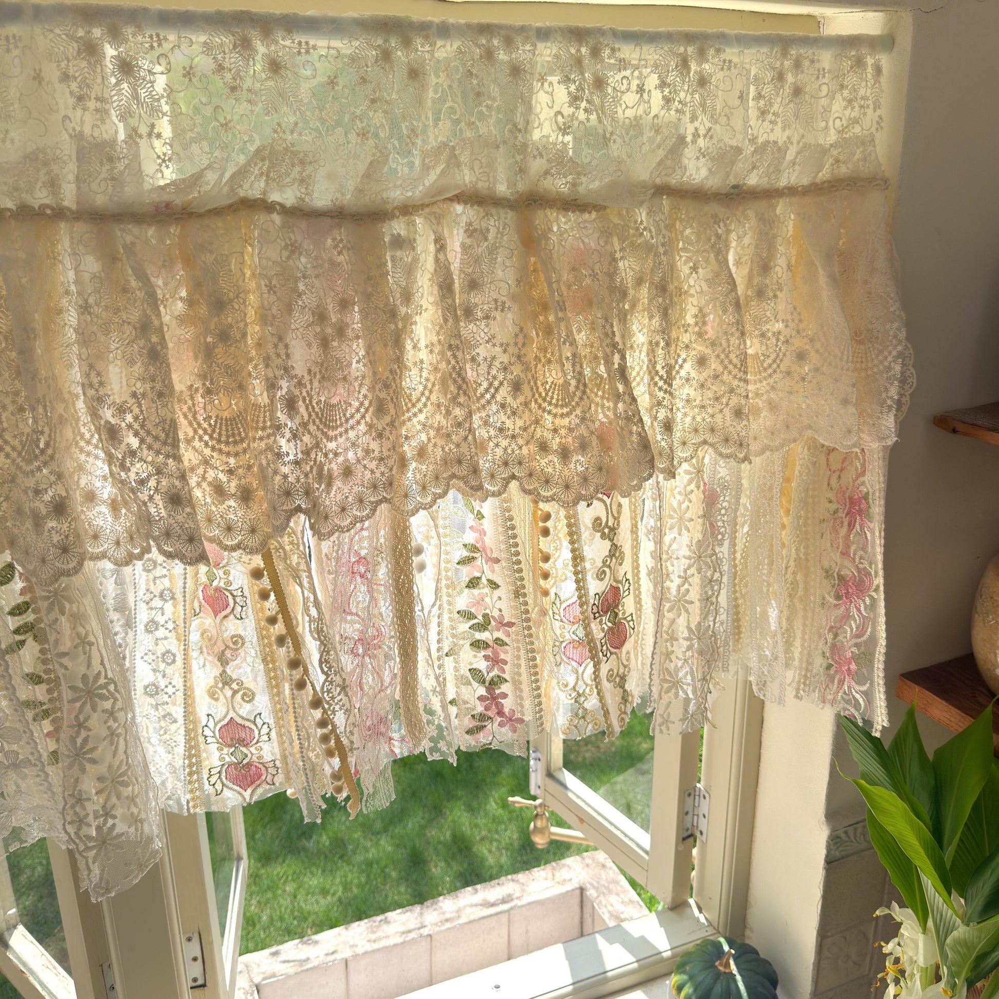 Handmade Custom Beige Pink Embroidered Flowers Lace Valance, Farmhouse Country Kitchen Curtains, Shabby Chic Cafe Curtains, H-25inch (63cm)