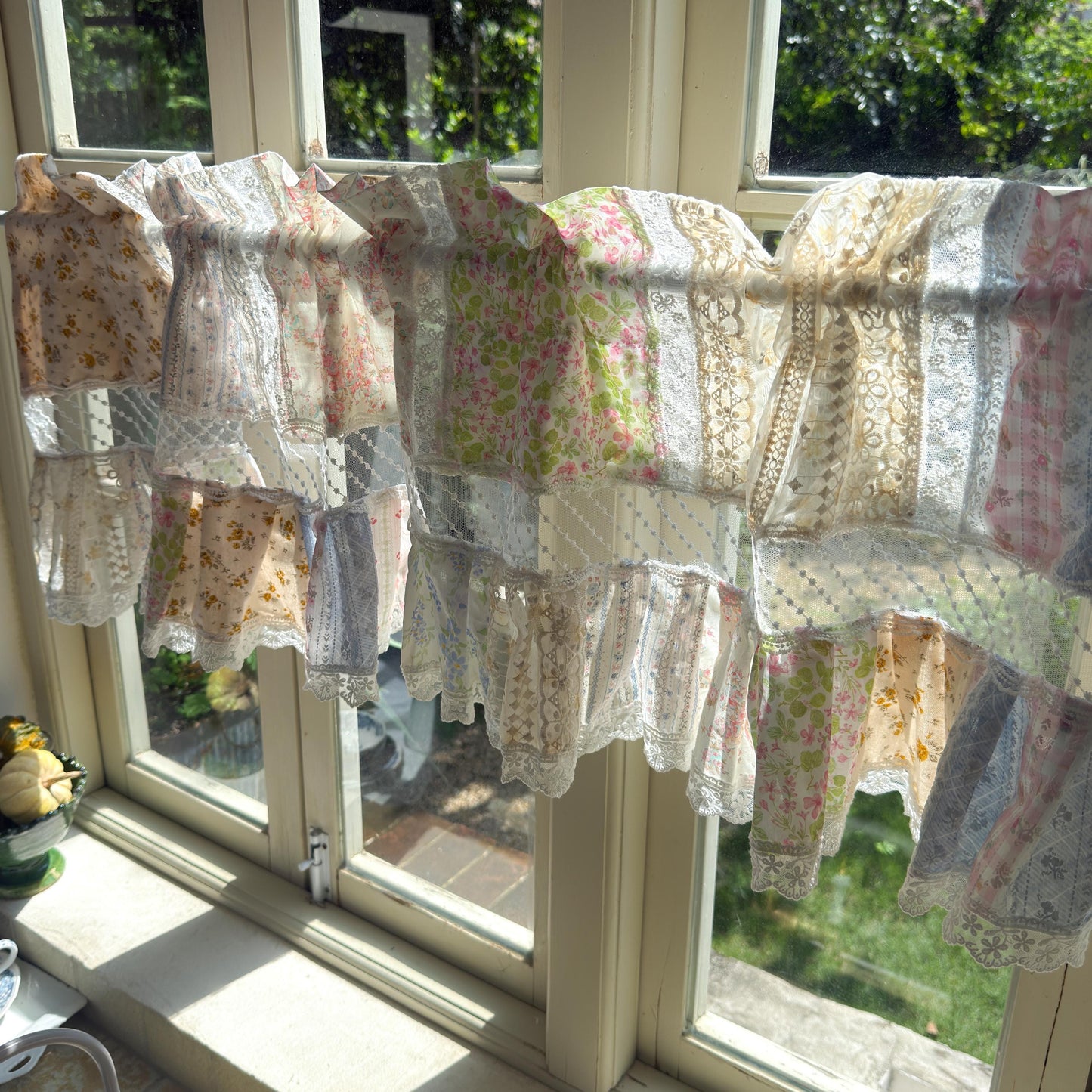 Vintage Floral Patchwork Ruffled Lace Valance,Victorian Cottage Cafe Curtain with Floral Embroidery and Lace Trim, Shabby Chic Lace Curtains