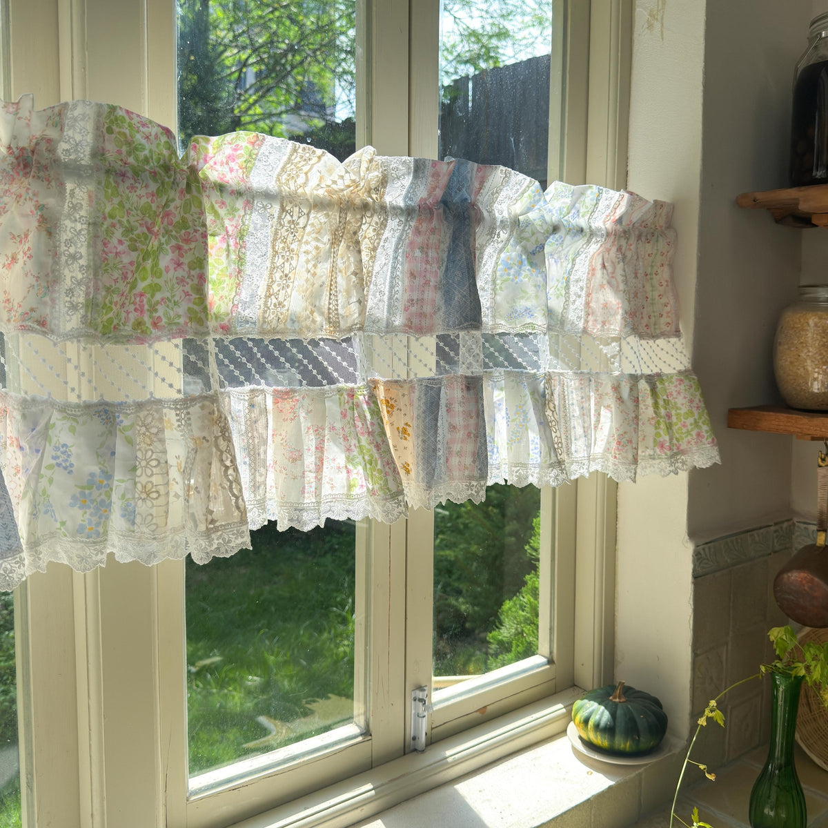 Vintage Floral Patchwork Ruffled Lace Valance,Victorian Cottage Cafe Curtain with Floral Embroidery and Lace Trim, Shabby Chic Lace Curtains