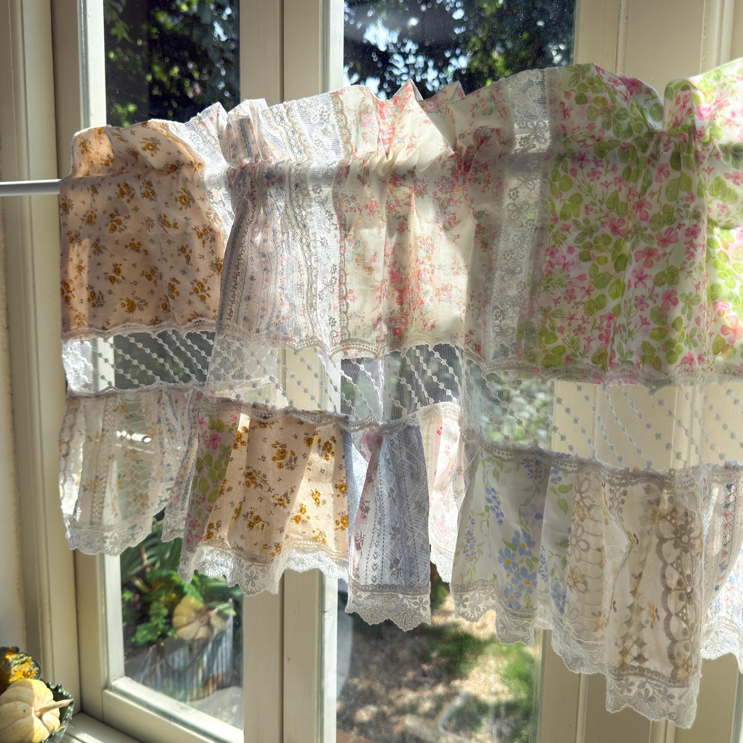 Vintage Floral Patchwork Ruffled Lace Valance,Victorian Cottage Cafe Curtain with Floral Embroidery and Lace Trim, Shabby Chic Lace Curtains