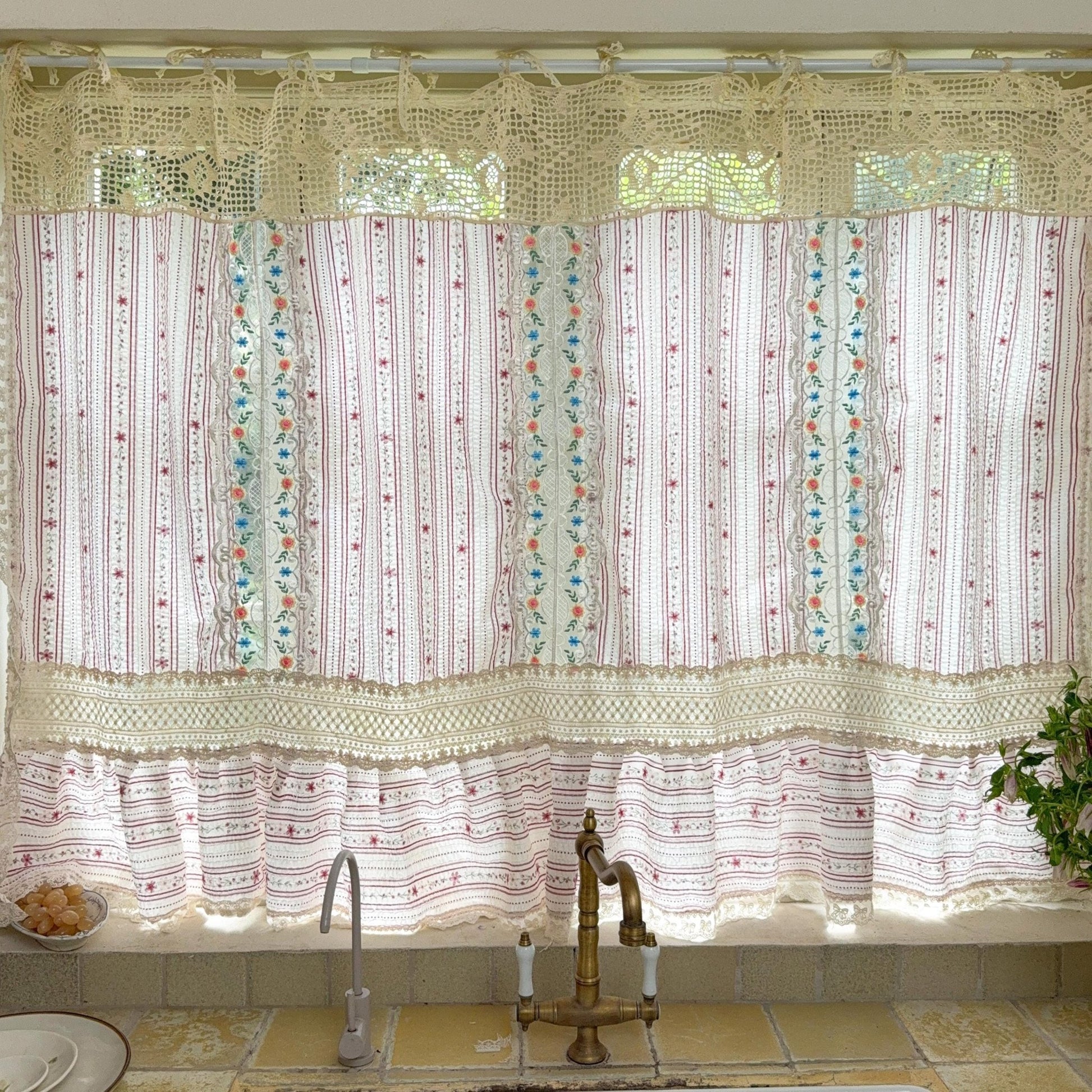 Vintage Patchwork Embroidered Floral Lace Curtain - UDreamHome