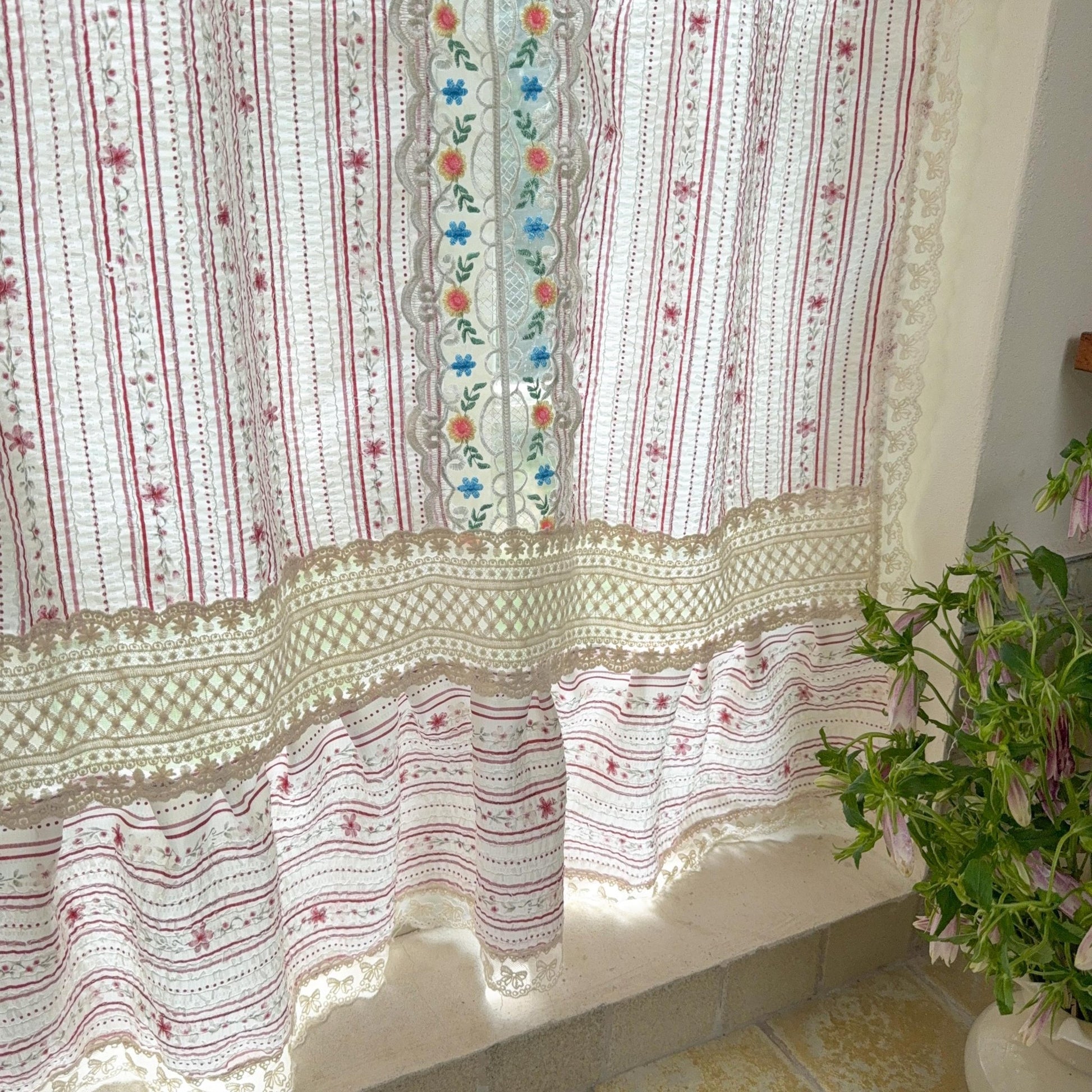 Vintage Patchwork Embroidered Floral Lace Curtain - UDreamHome